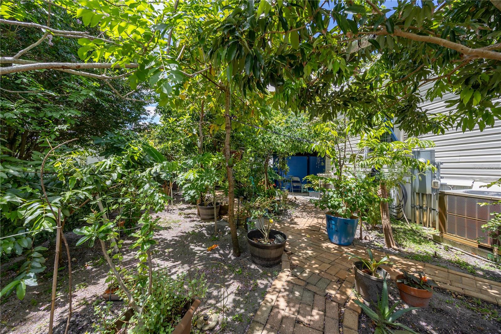 Image 22 of 46 For 1890 83rd Terrace