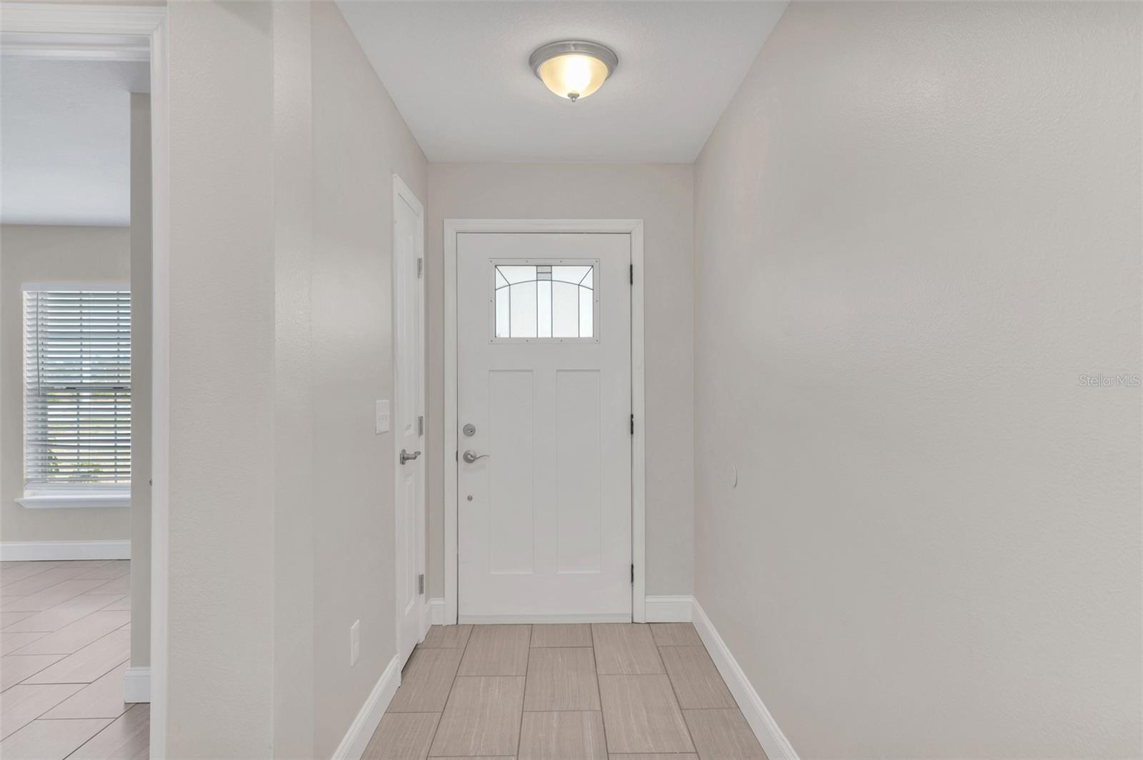 Image 2 of 22 For 2036 Hillview Circle