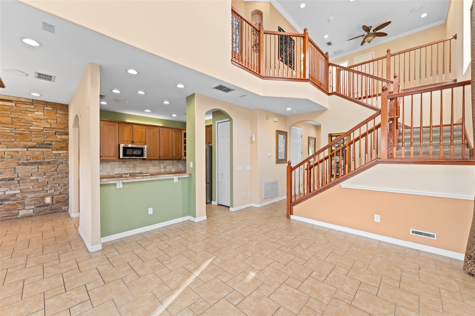 Image 11 of 40 For 1011 Wood Cove