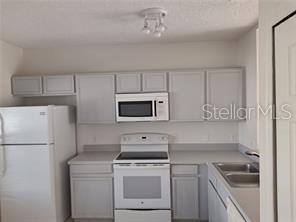 Image 4 of 10 For 619 Raven Court