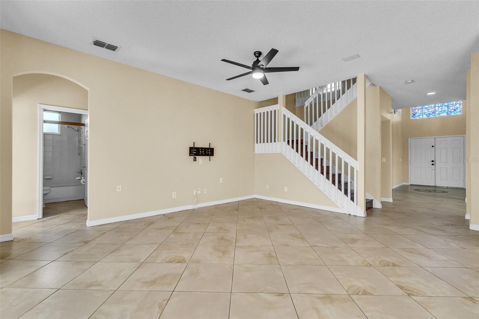 Image 13 of 47 For 14106 Breeze Court