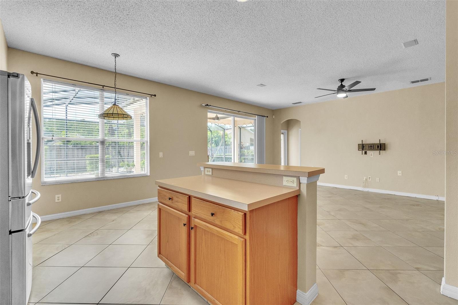 Image 16 of 47 For 14106 Breeze Court