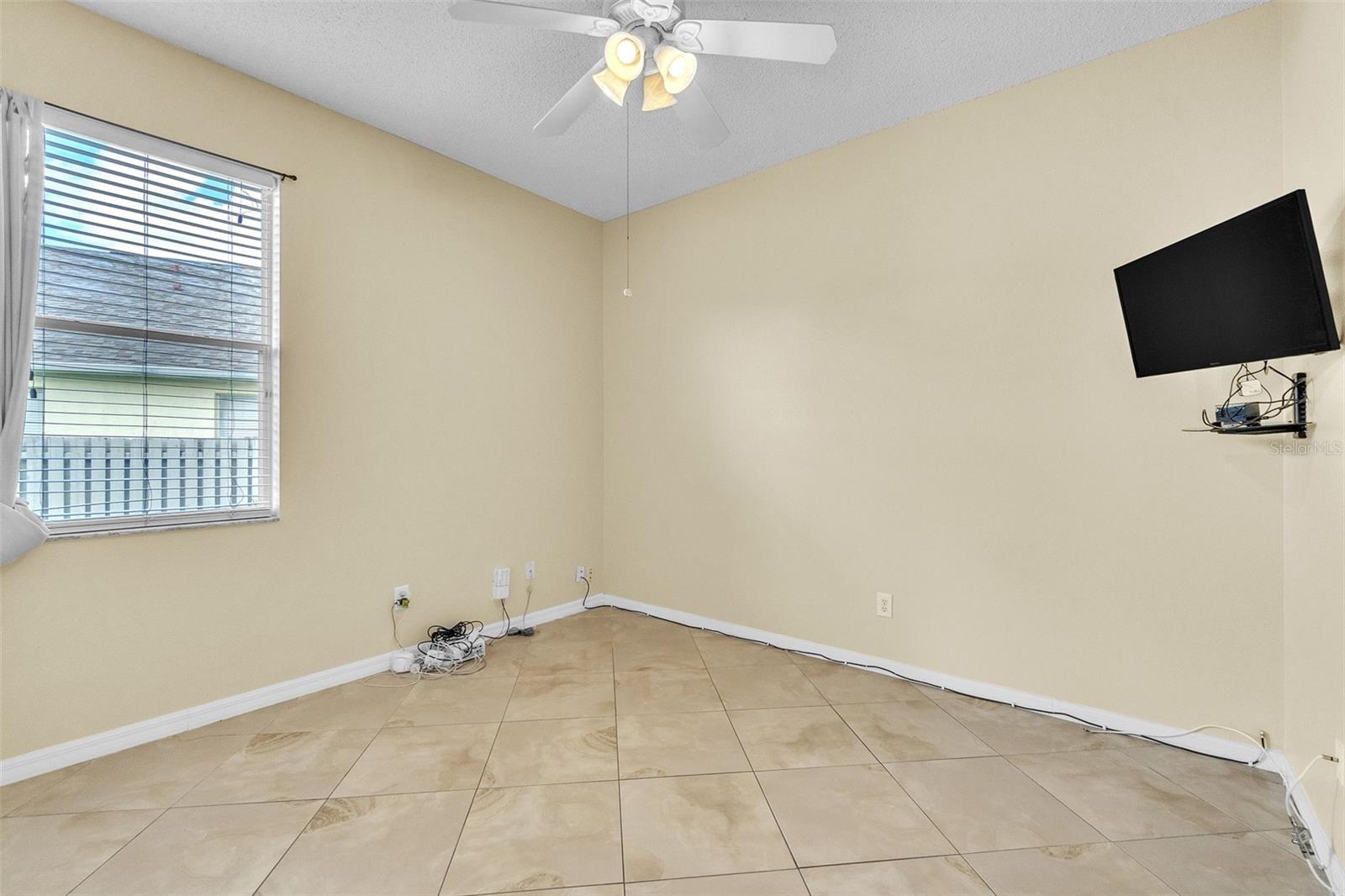 Image 23 of 47 For 14106 Breeze Court