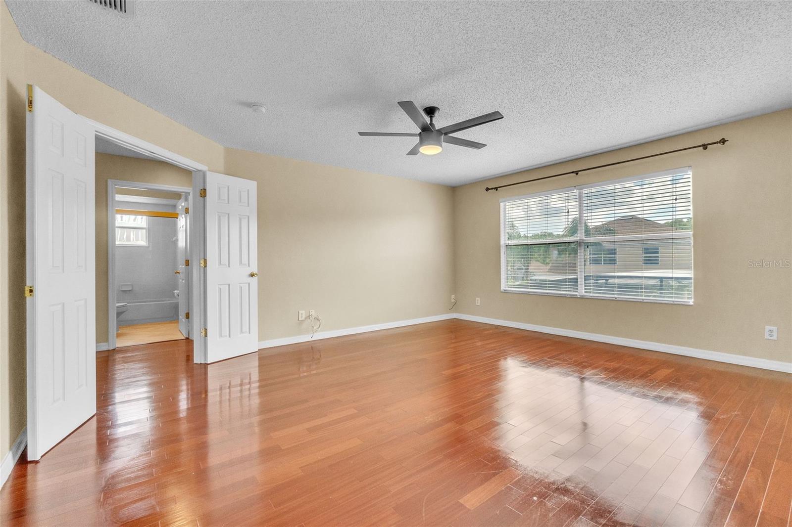Image 28 of 47 For 14106 Breeze Court