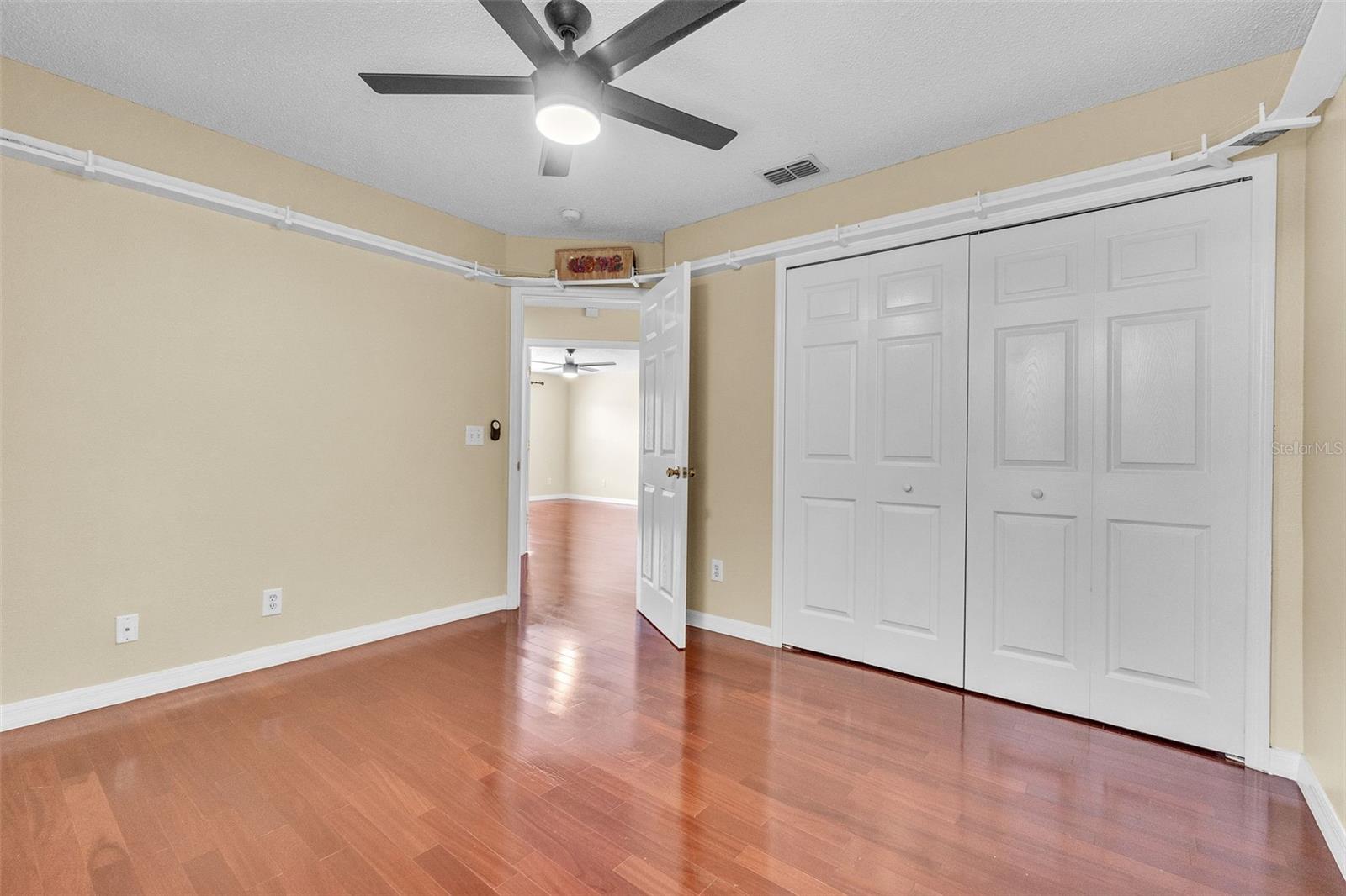 Image 30 of 47 For 14106 Breeze Court