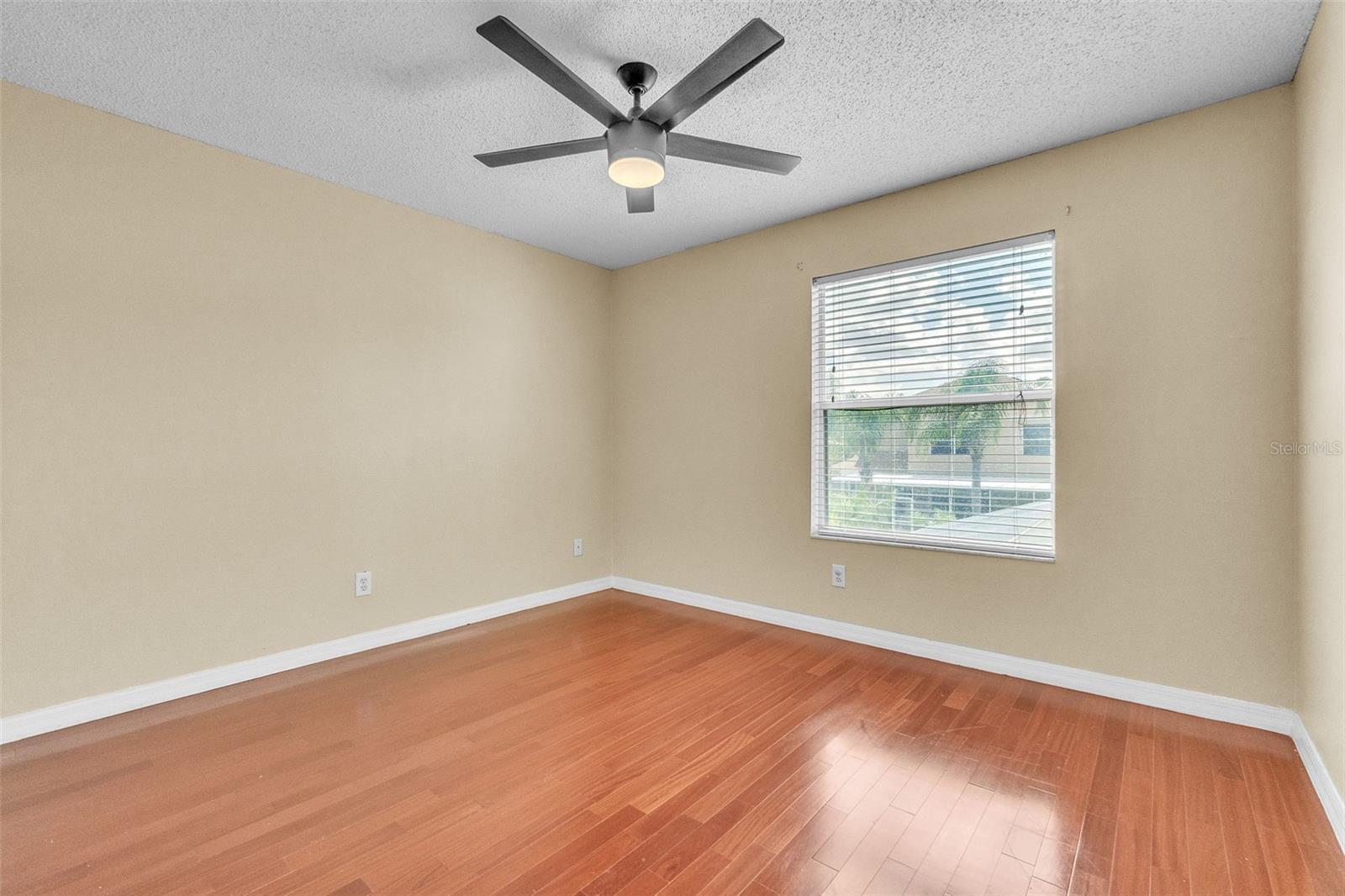 Image 31 of 47 For 14106 Breeze Court