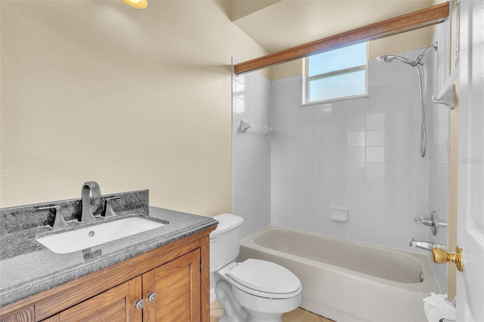 Image 33 of 47 For 14106 Breeze Court