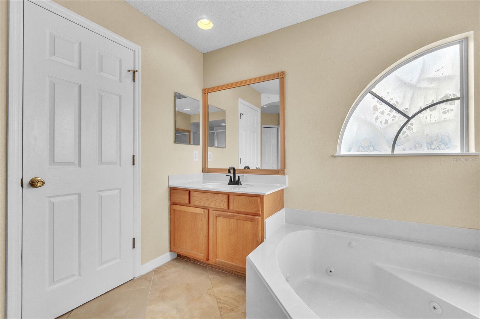Image 35 of 47 For 14106 Breeze Court