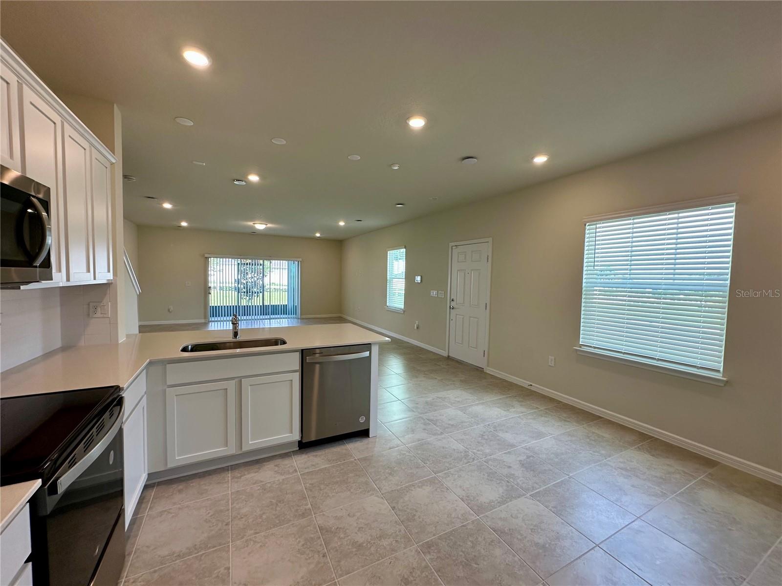 Image 9 of 33 For 2502 Winsome Way