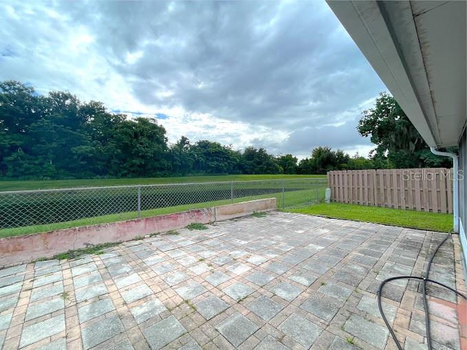 Image 22 of 23 For 2011 Gamboge Drive