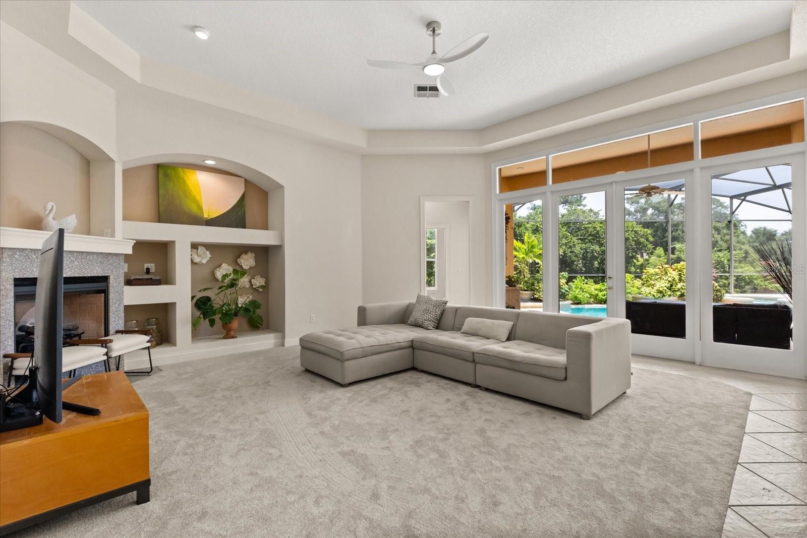 Image 15 of 39 For 213 Heatherwood Court