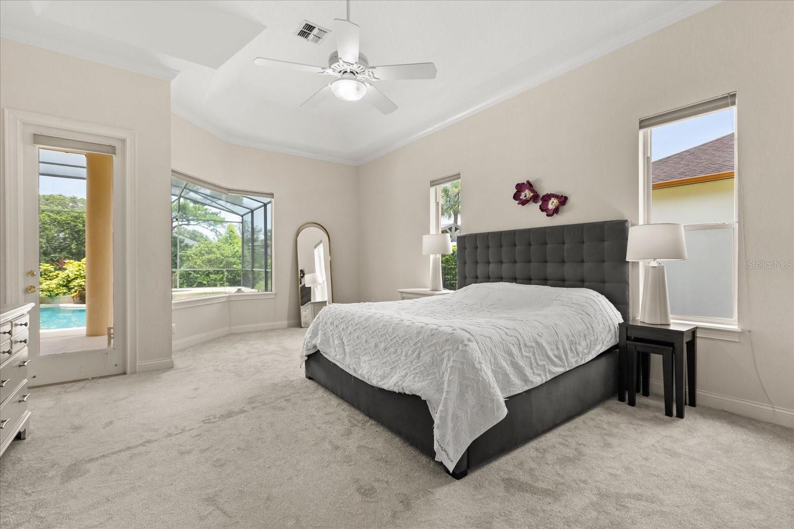 Image 18 of 39 For 213 Heatherwood Court