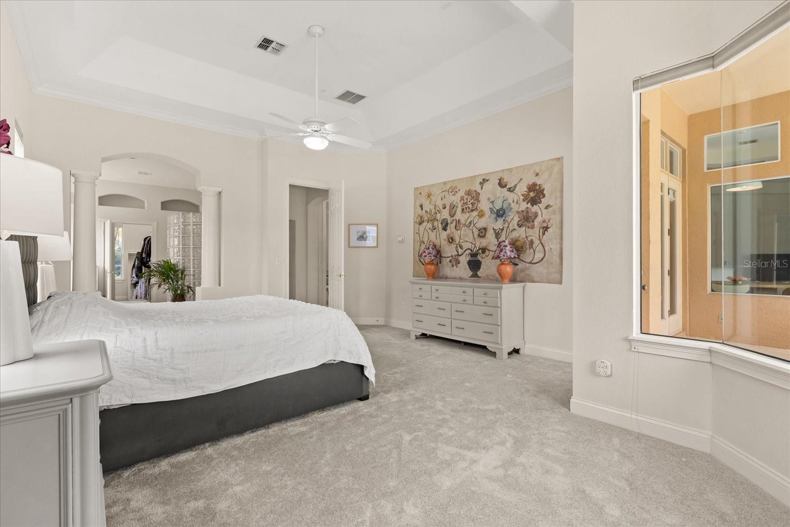 Image 19 of 39 For 213 Heatherwood Court