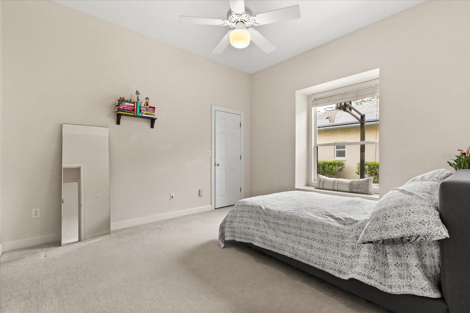 Image 27 of 39 For 213 Heatherwood Court