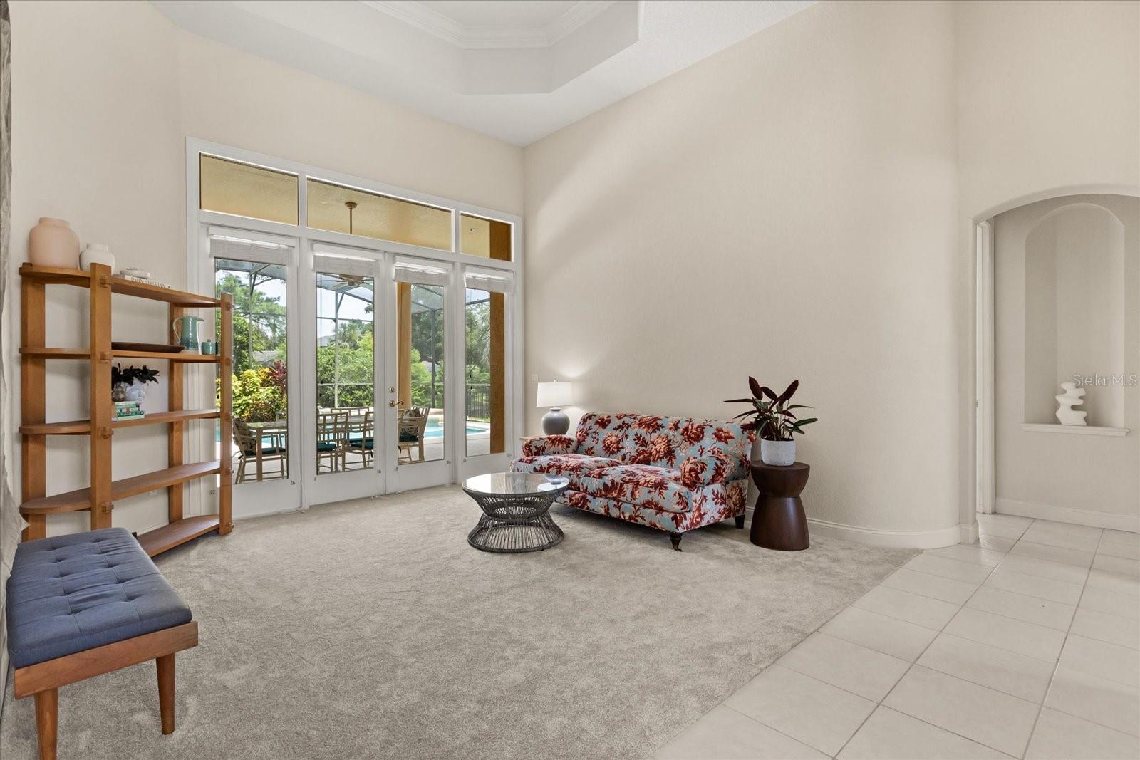 Image 7 of 39 For 213 Heatherwood Court