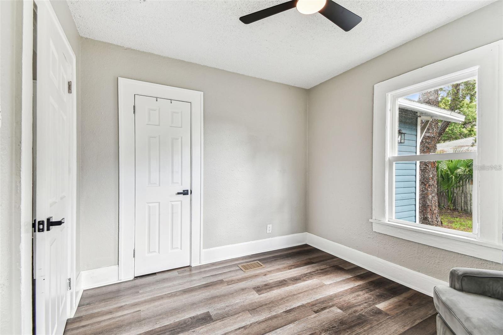 Image 12 of 22 For 2329 7th Street S