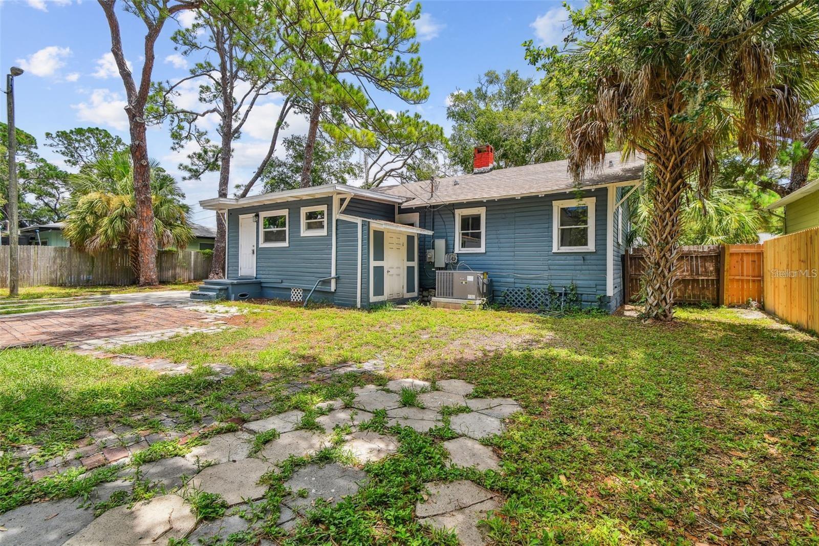 Image 6 of 22 For 2329 7th Street S