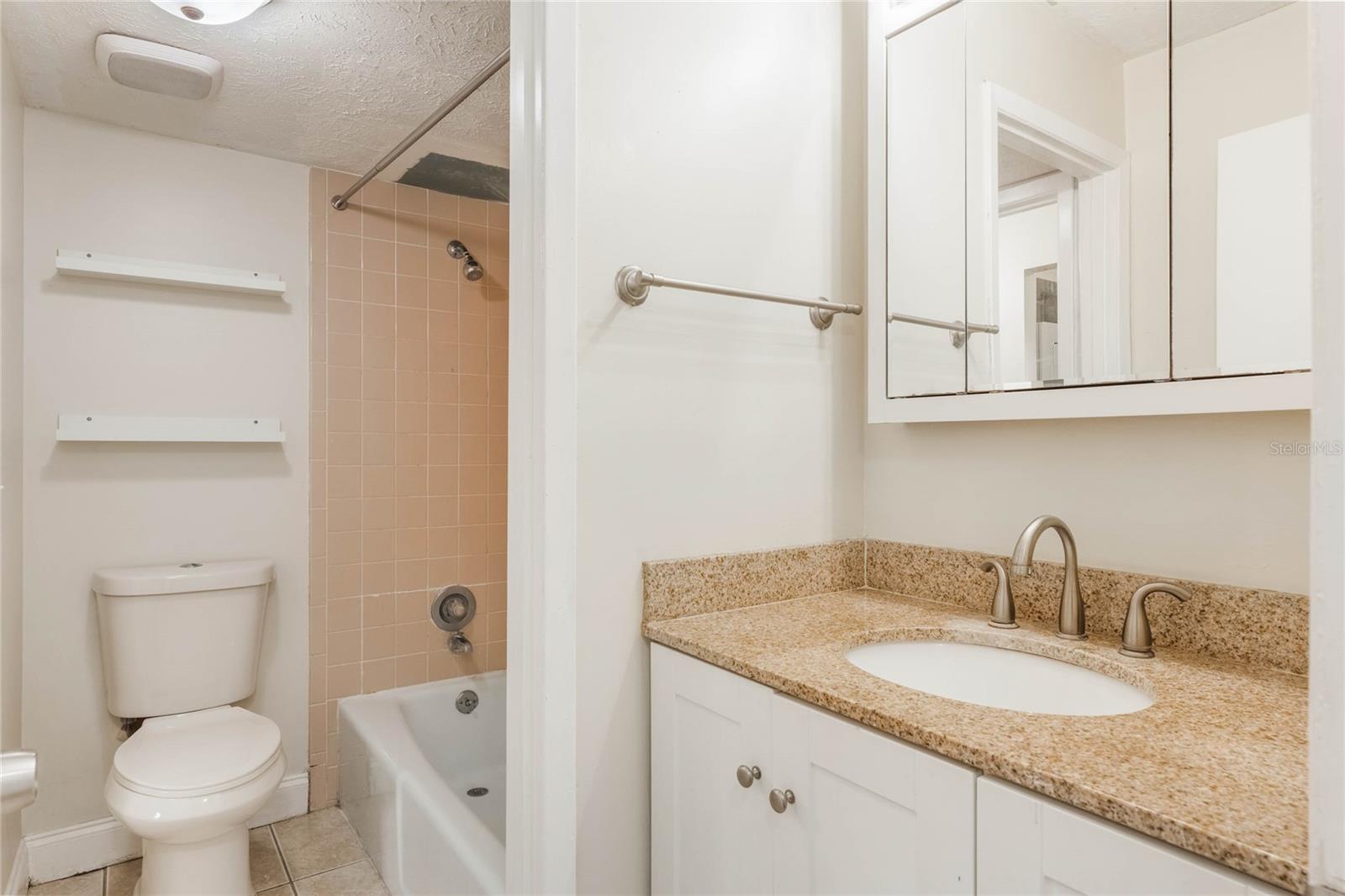 Image 11 of 20 For 4212 Lake Underhill Road 5