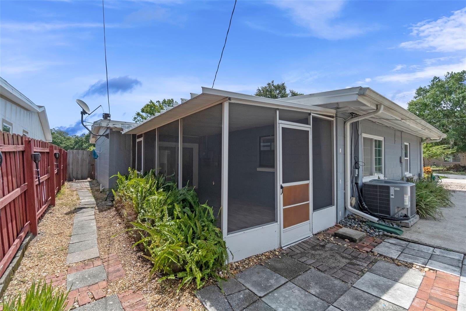 Image 31 of 52 For 1615 Harding Street