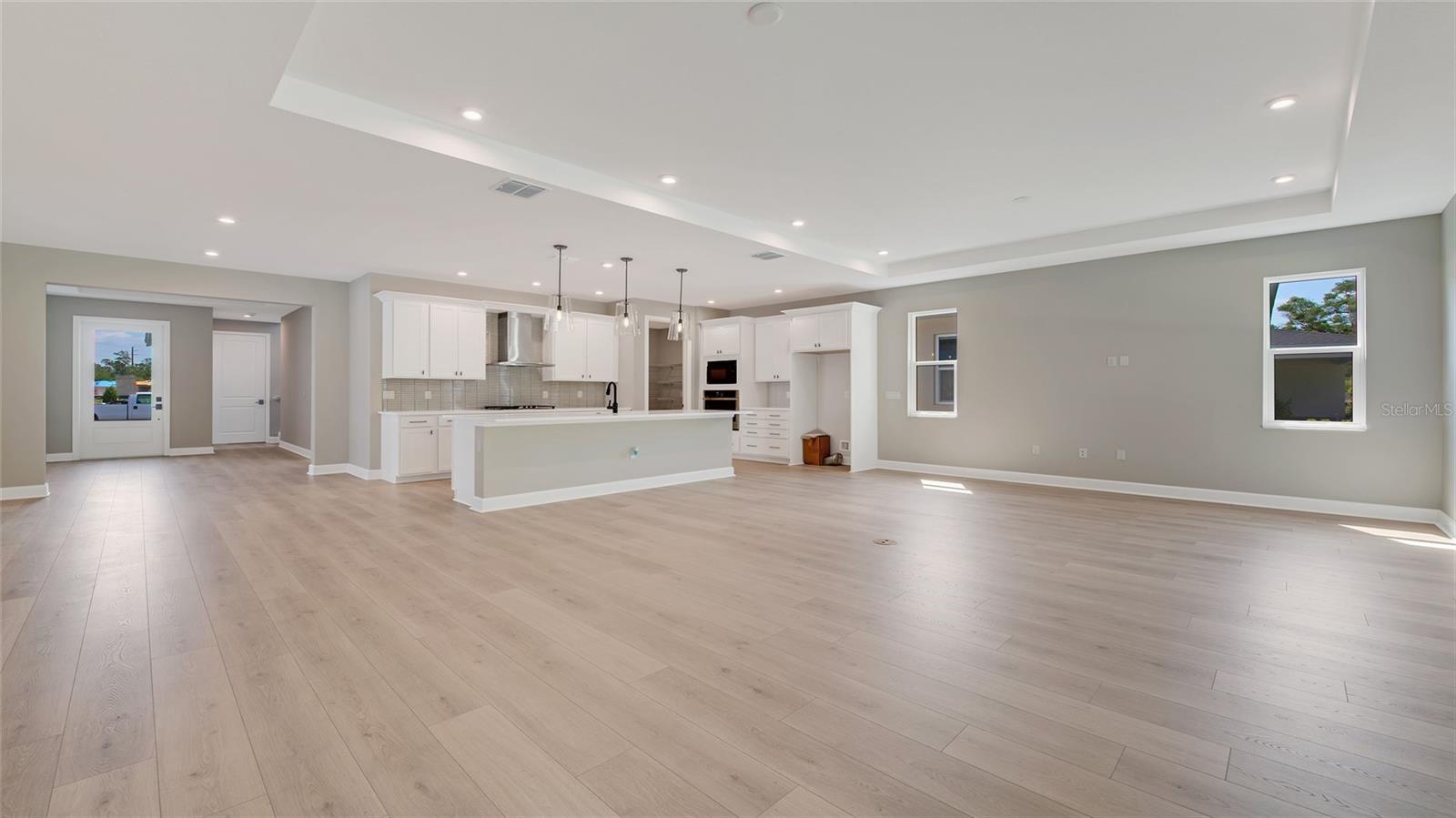 Image 17 of 39 For 1235 Cresswind Boulevard
