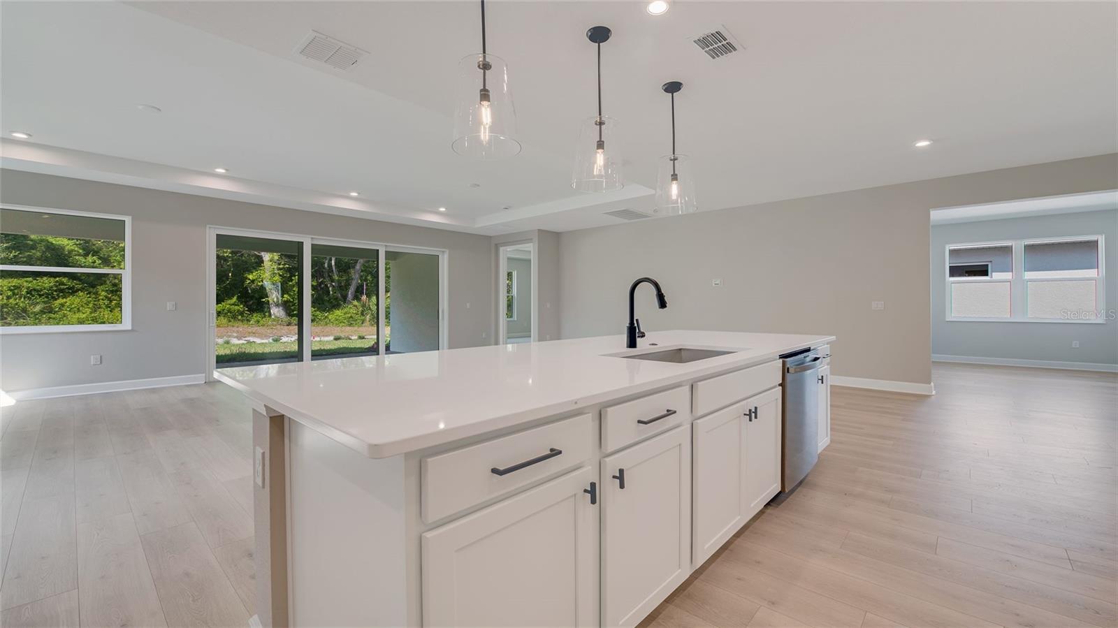 Image 3 of 39 For 1235 Cresswind Boulevard