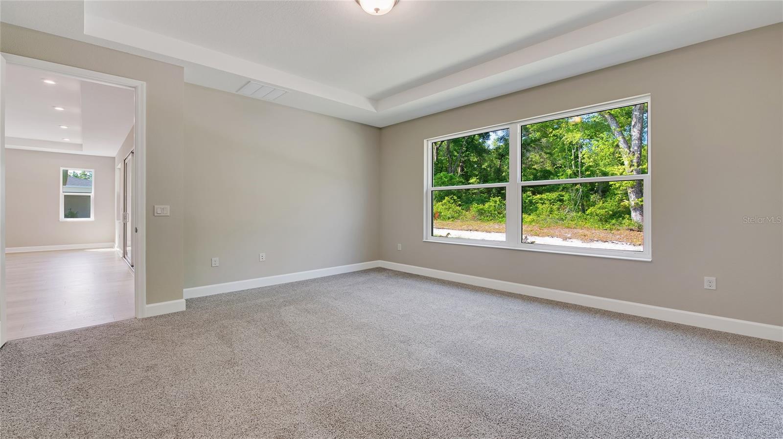 Image 8 of 39 For 1235 Cresswind Boulevard