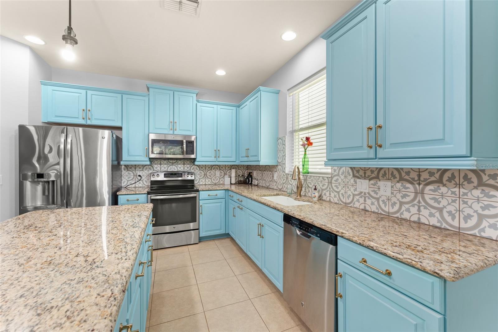 Image 17 of 38 For 8065 Pleasant Pine Circle