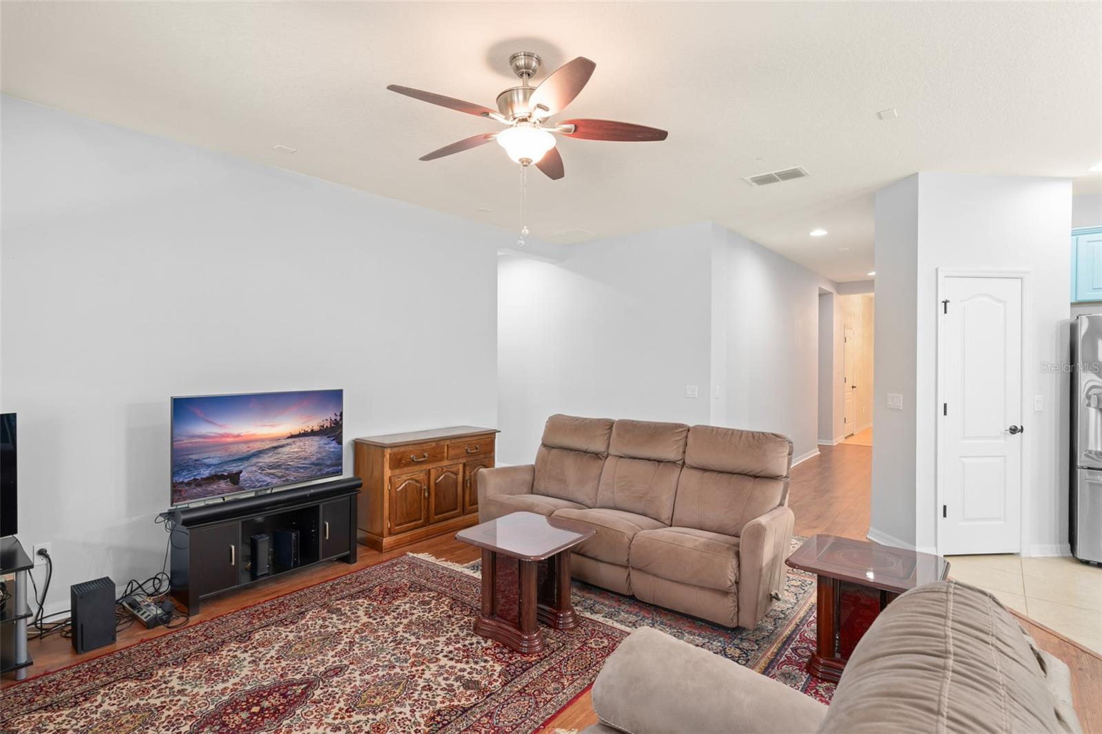Image 26 of 38 For 8065 Pleasant Pine Circle