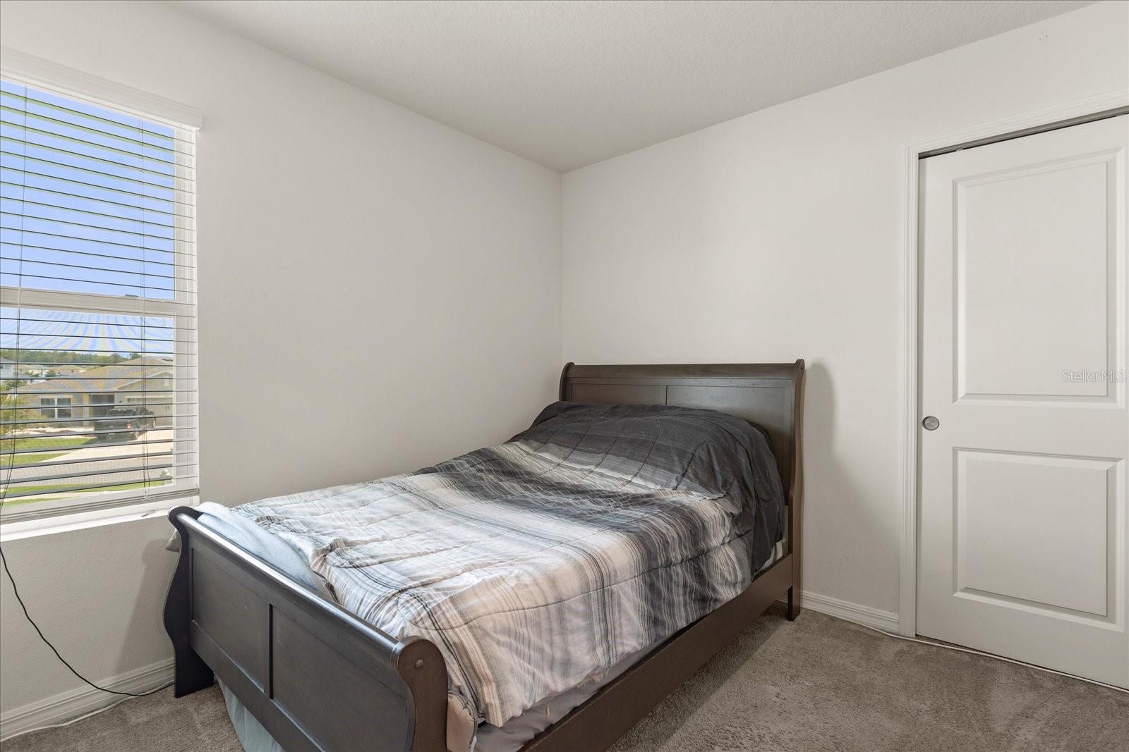 Image 15 of 51 For 384 Quarry Rock Circle