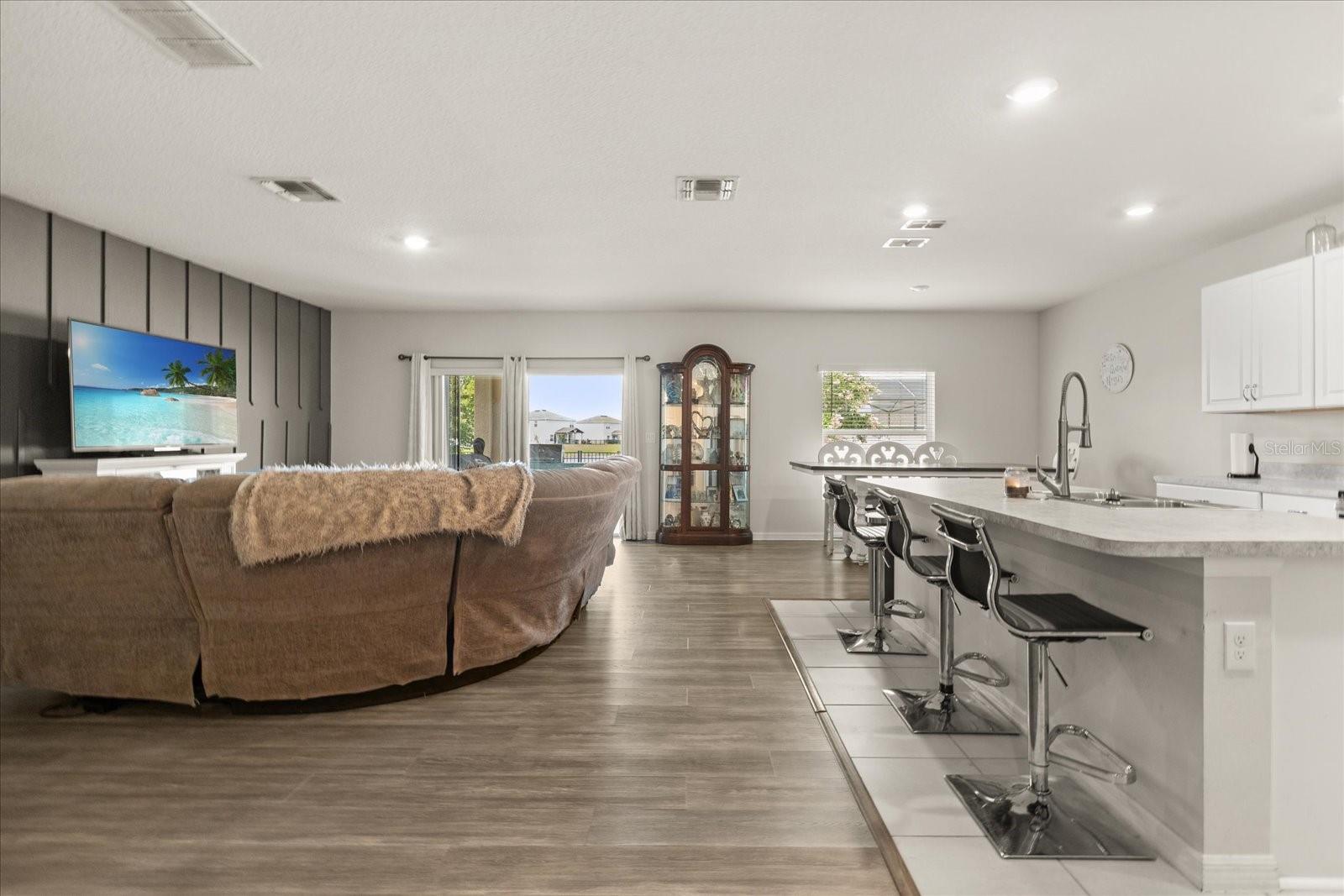Image 7 of 51 For 384 Quarry Rock Circle