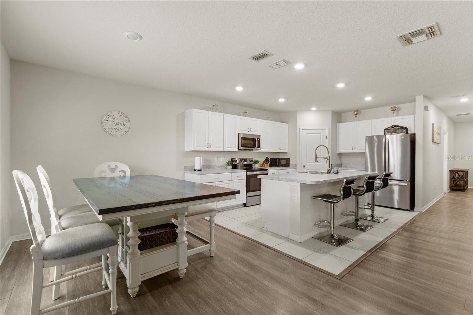 Image 8 of 51 For 384 Quarry Rock Circle
