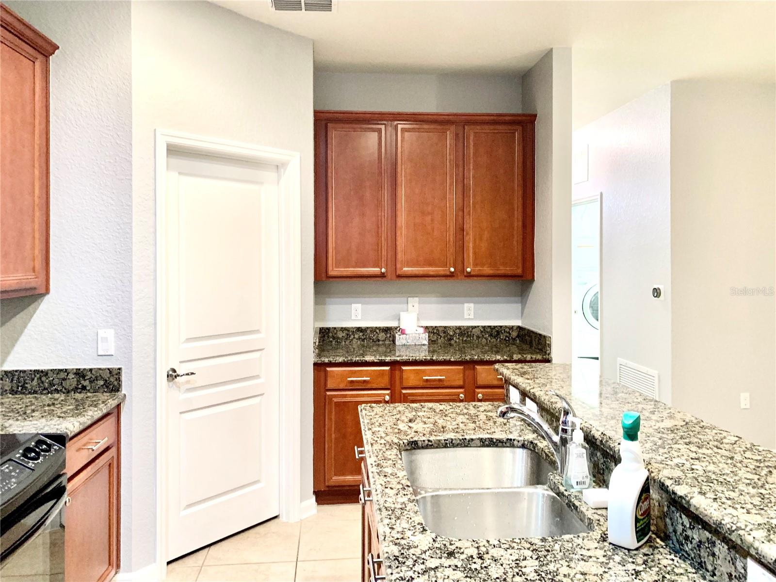 Image 5 of 21 For 7728 Moser Avenue