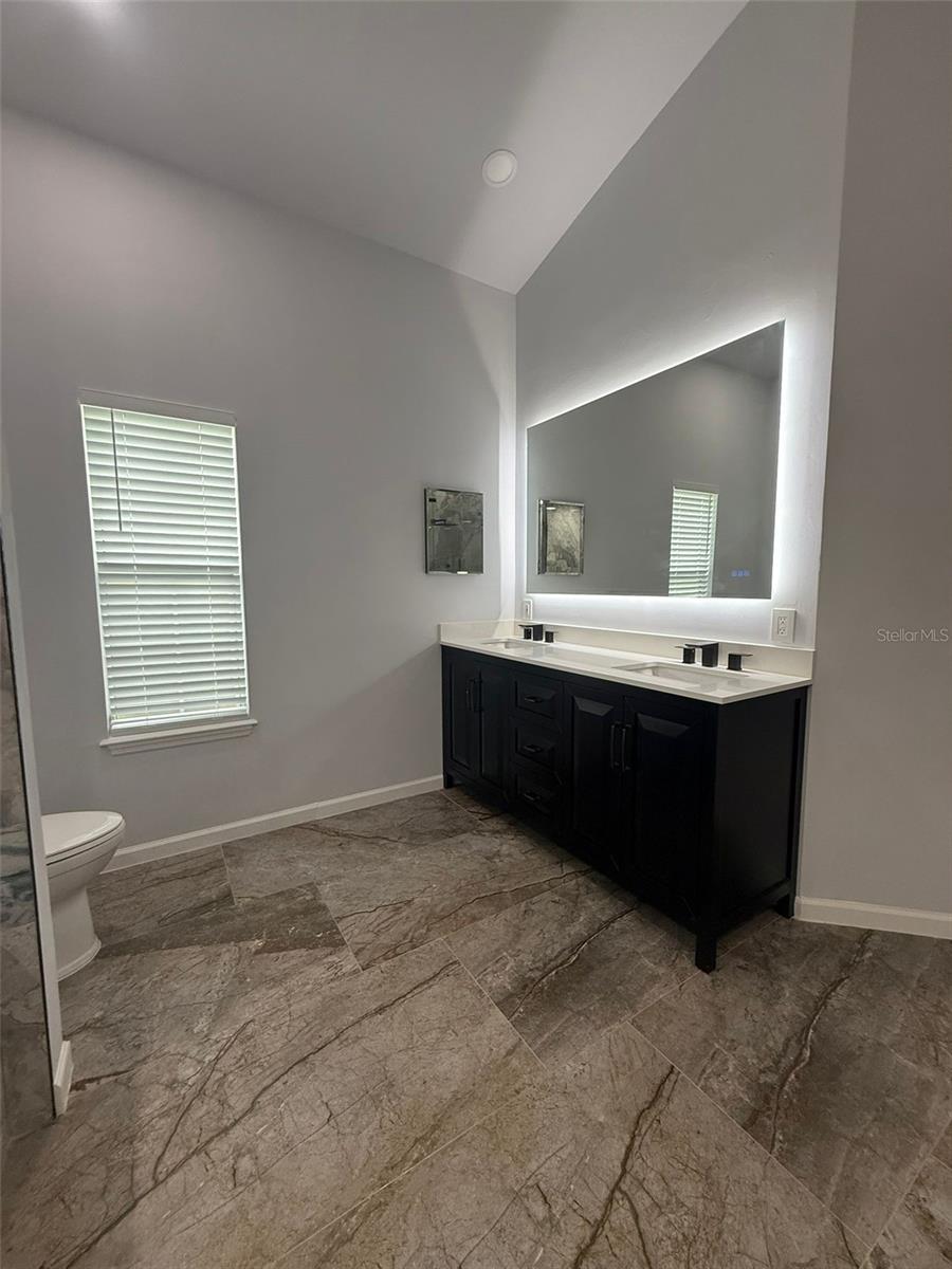 Image 51 of 68 For 11927 69 Way 8