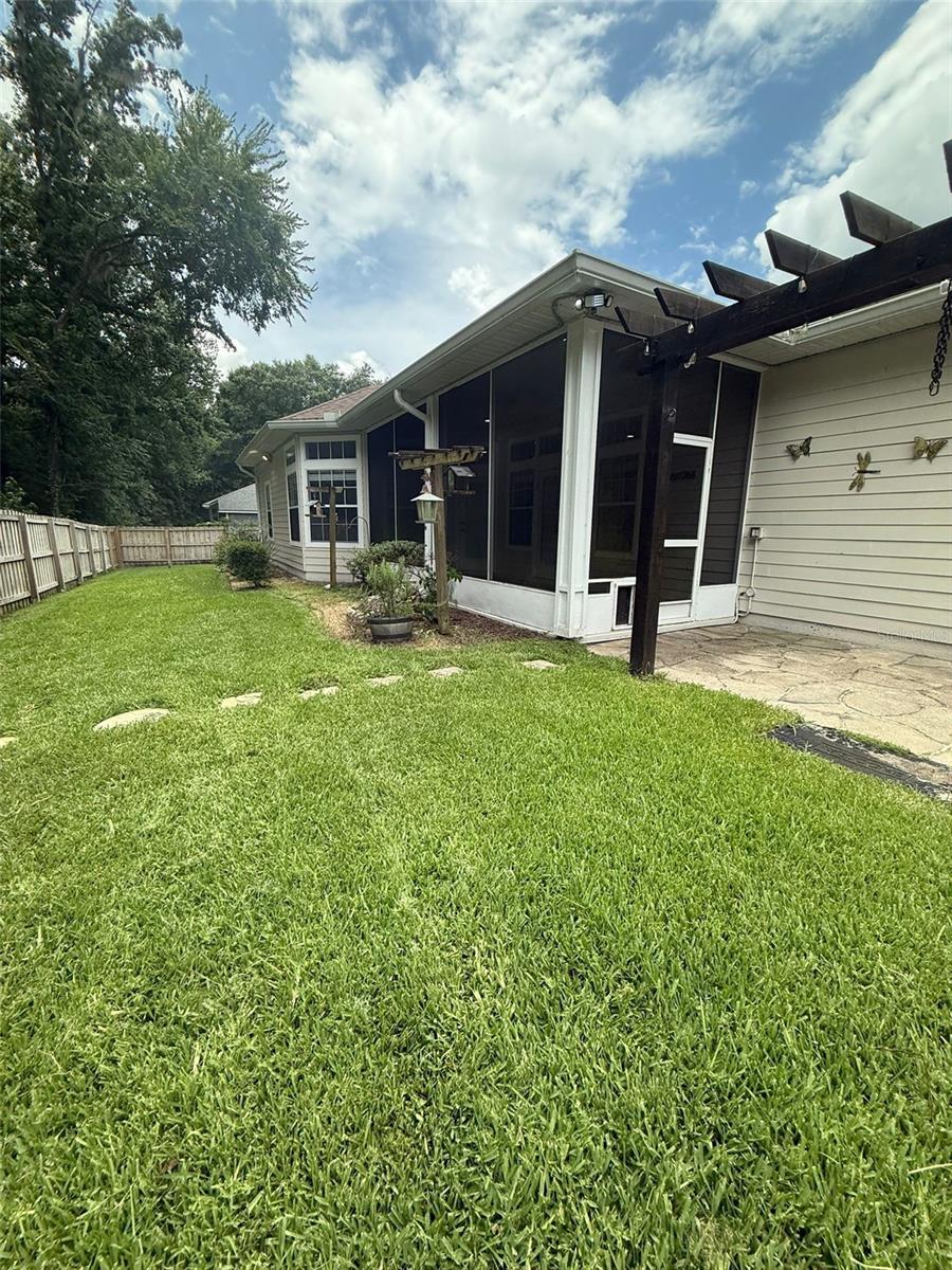Image 62 of 68 For 11927 69 Way 8
