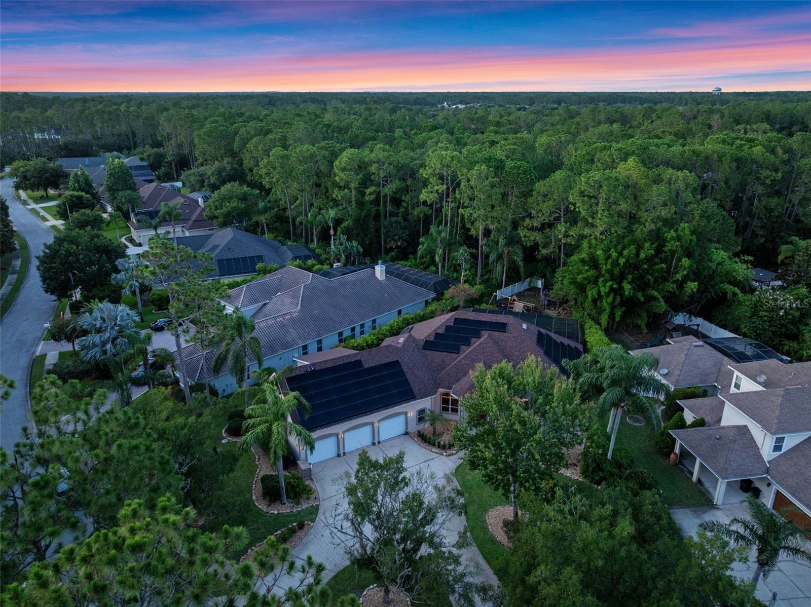 Image 38 of 39 For 32 Allenwood Look