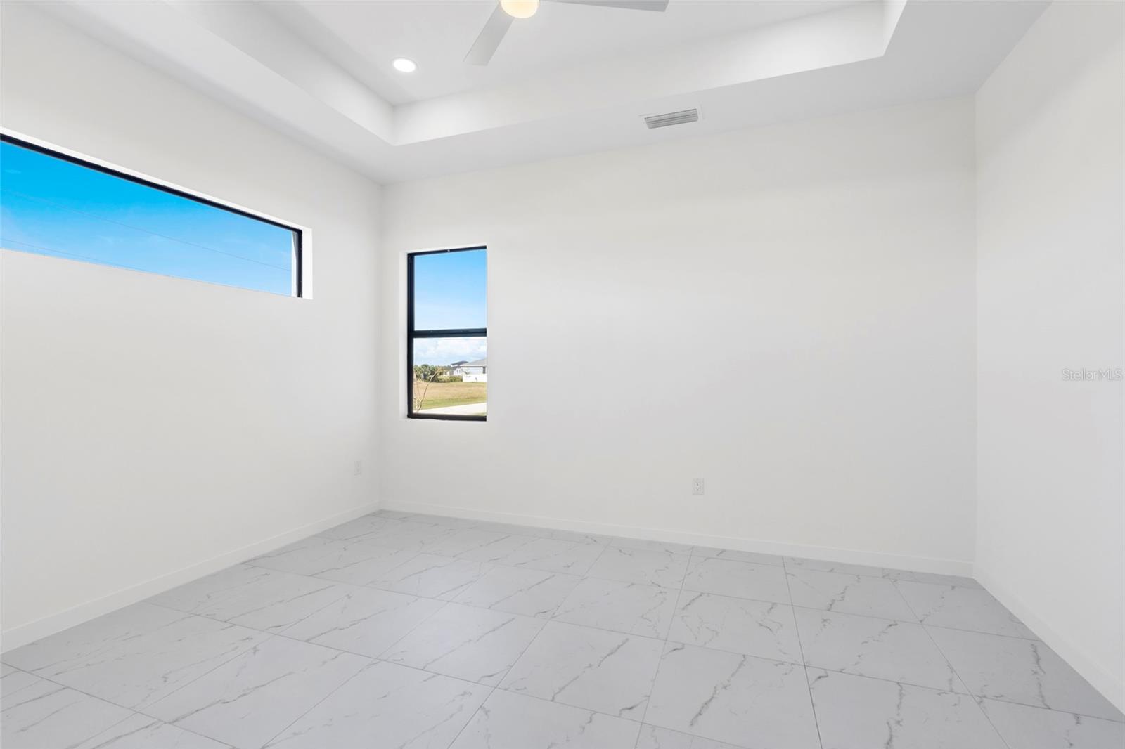Image 12 of 28 For 1021 Chiquita Boulevard N