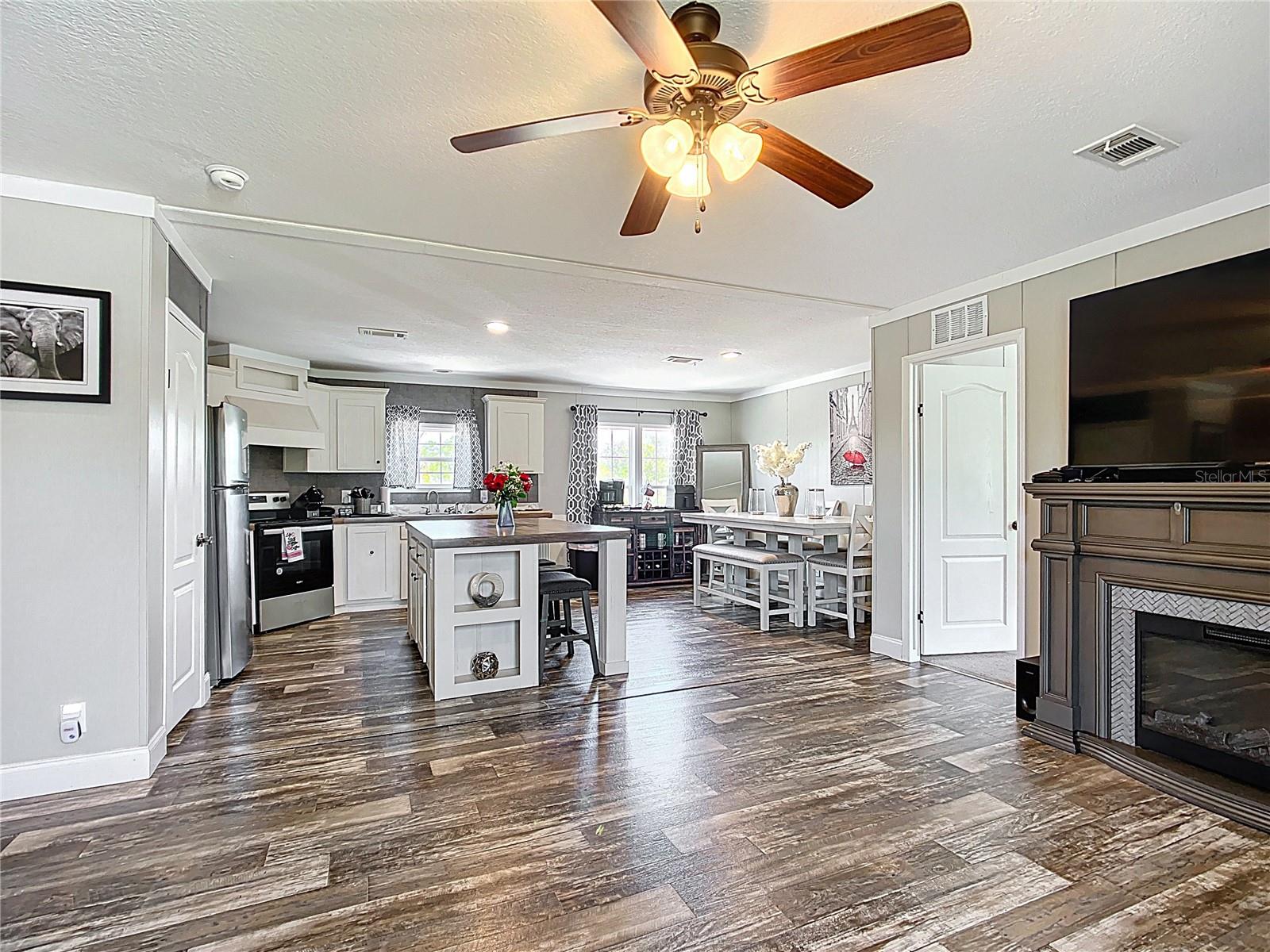 Image 16 of 59 For 159 Woodstork Way