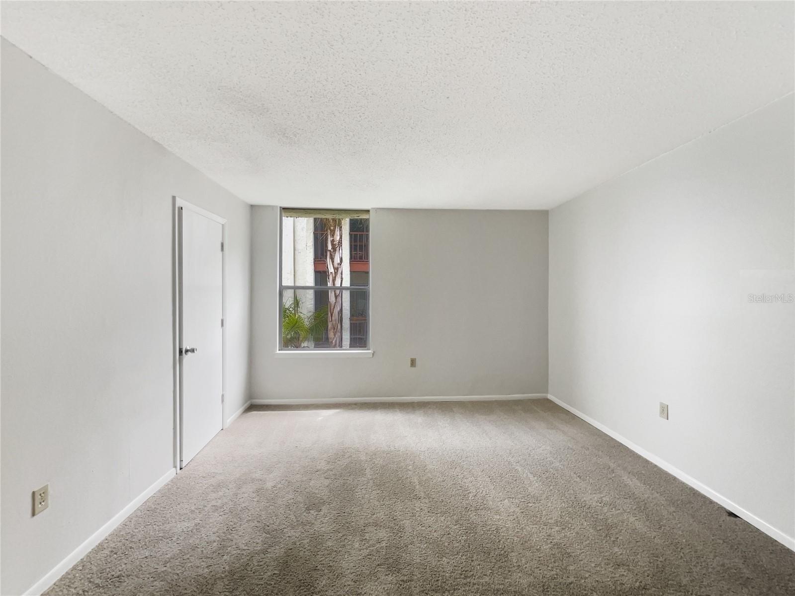 Image 4 of 18 For 524 Orange Drive 22
