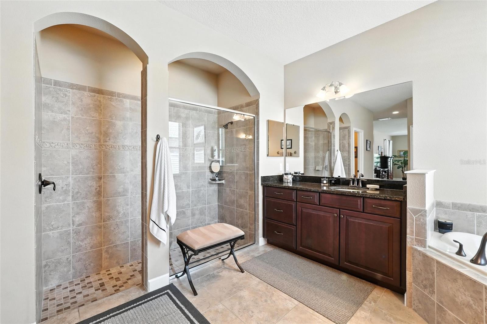 Image 44 of 69 For 4712 Legacy Oaks Drive