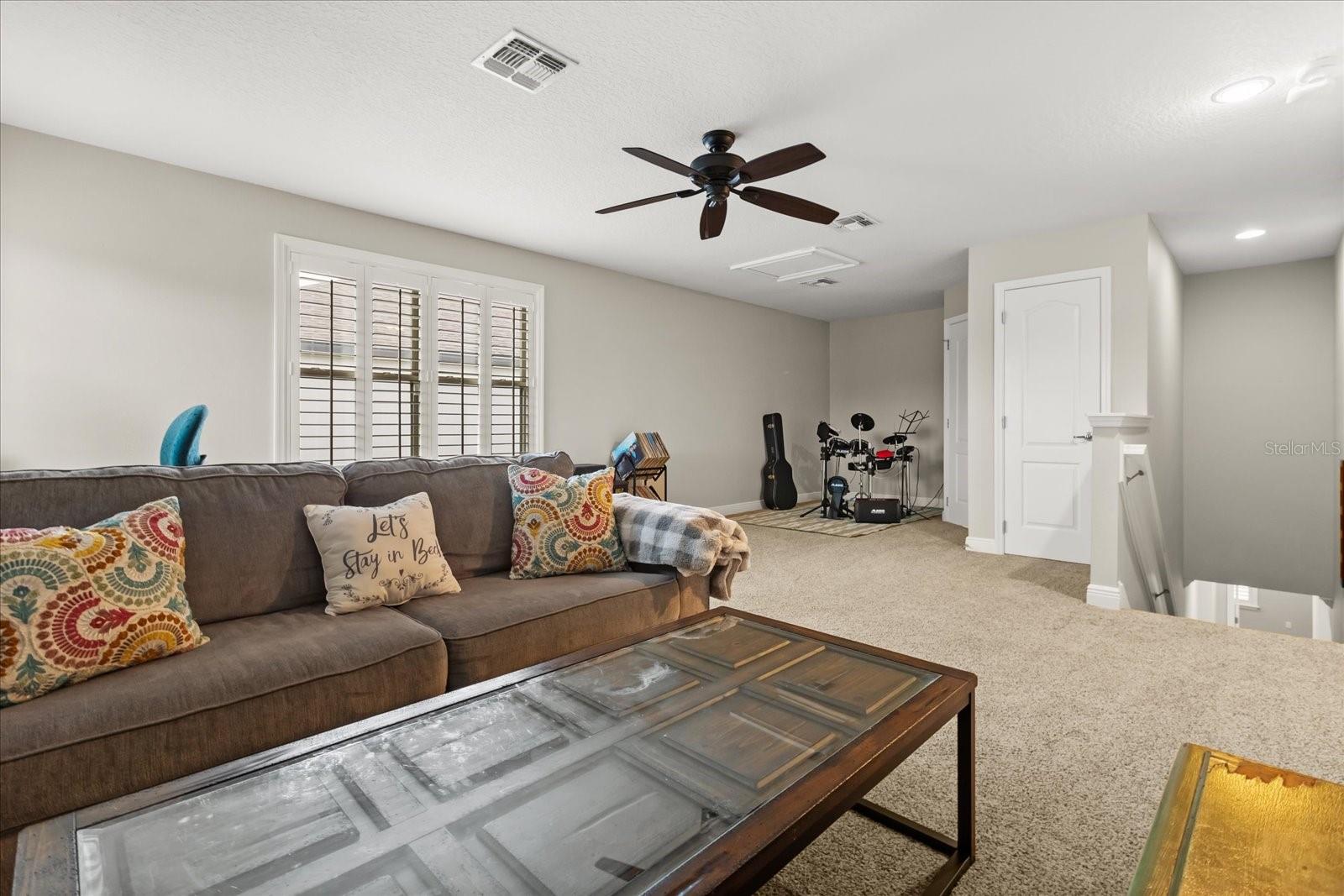 Image 34 of 49 For 910 Sherbourne Circle