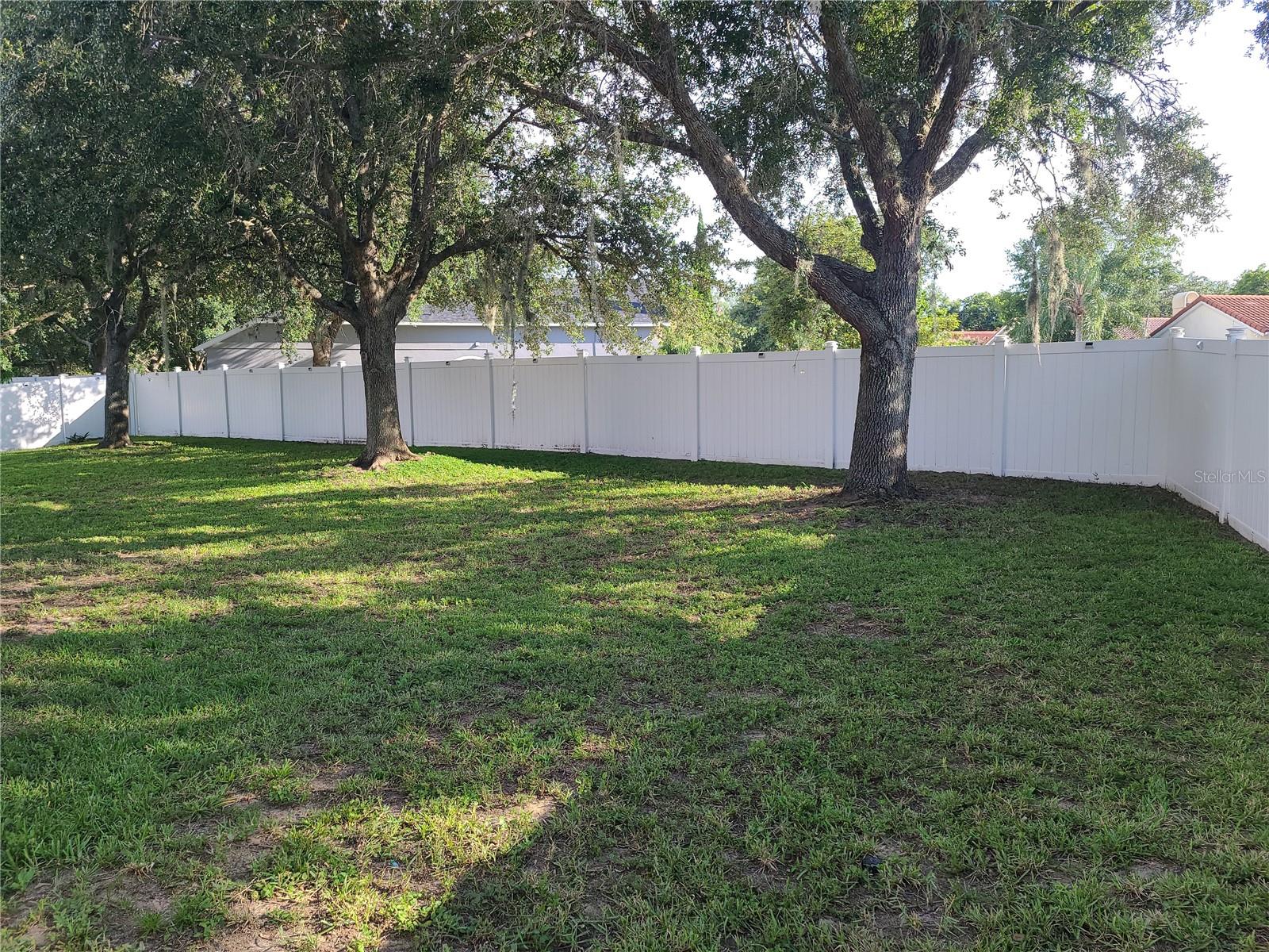 Image 13 of 15 For 598 Errol Parkway