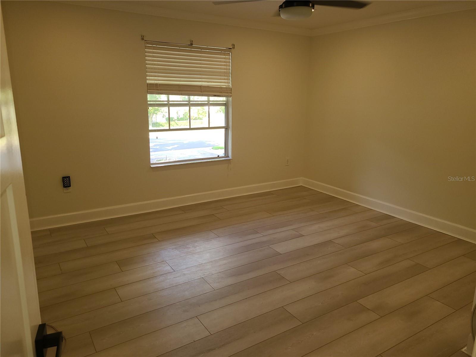 Image 9 of 15 For 598 Errol Parkway