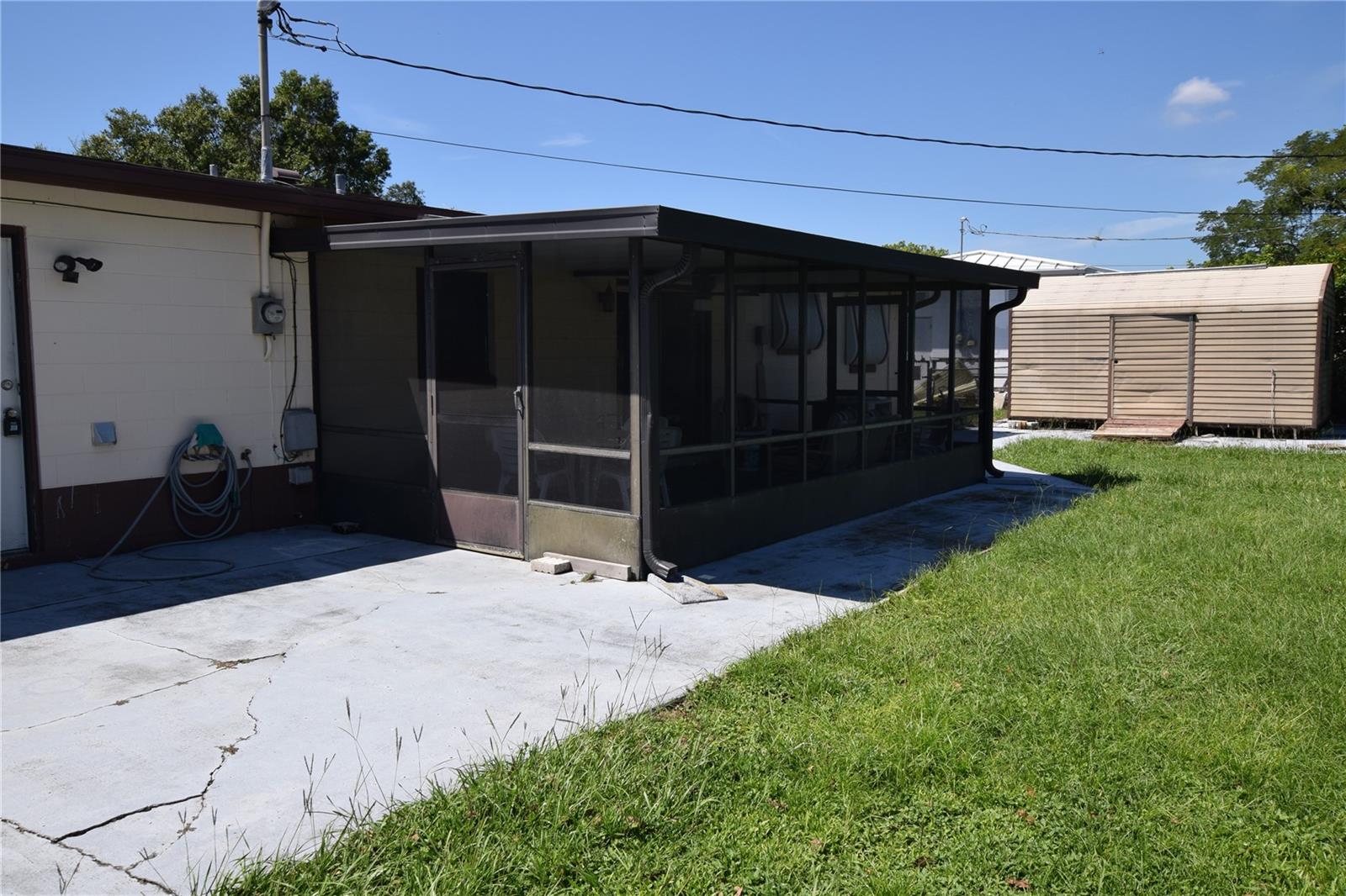 Image 4 of 25 For 6220 Lynette Street