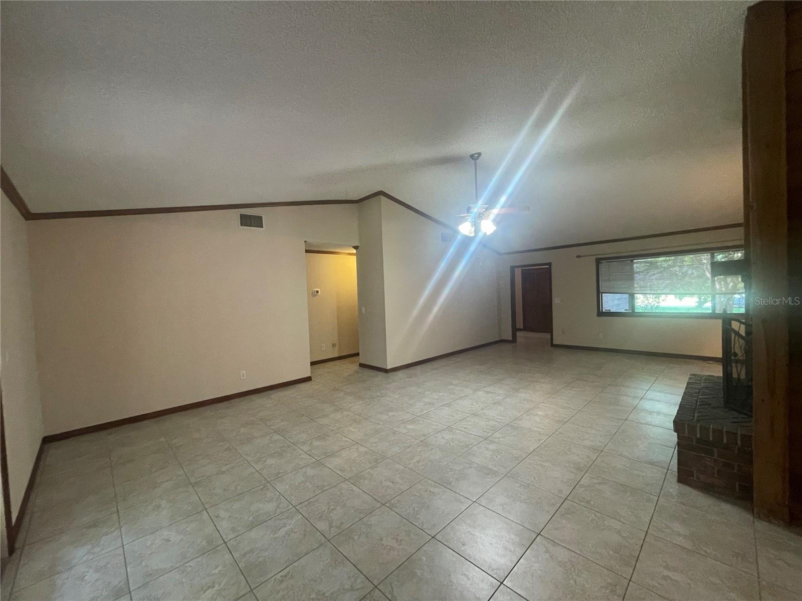 Image 8 of 35 For 5735 Jacqulyn Drive