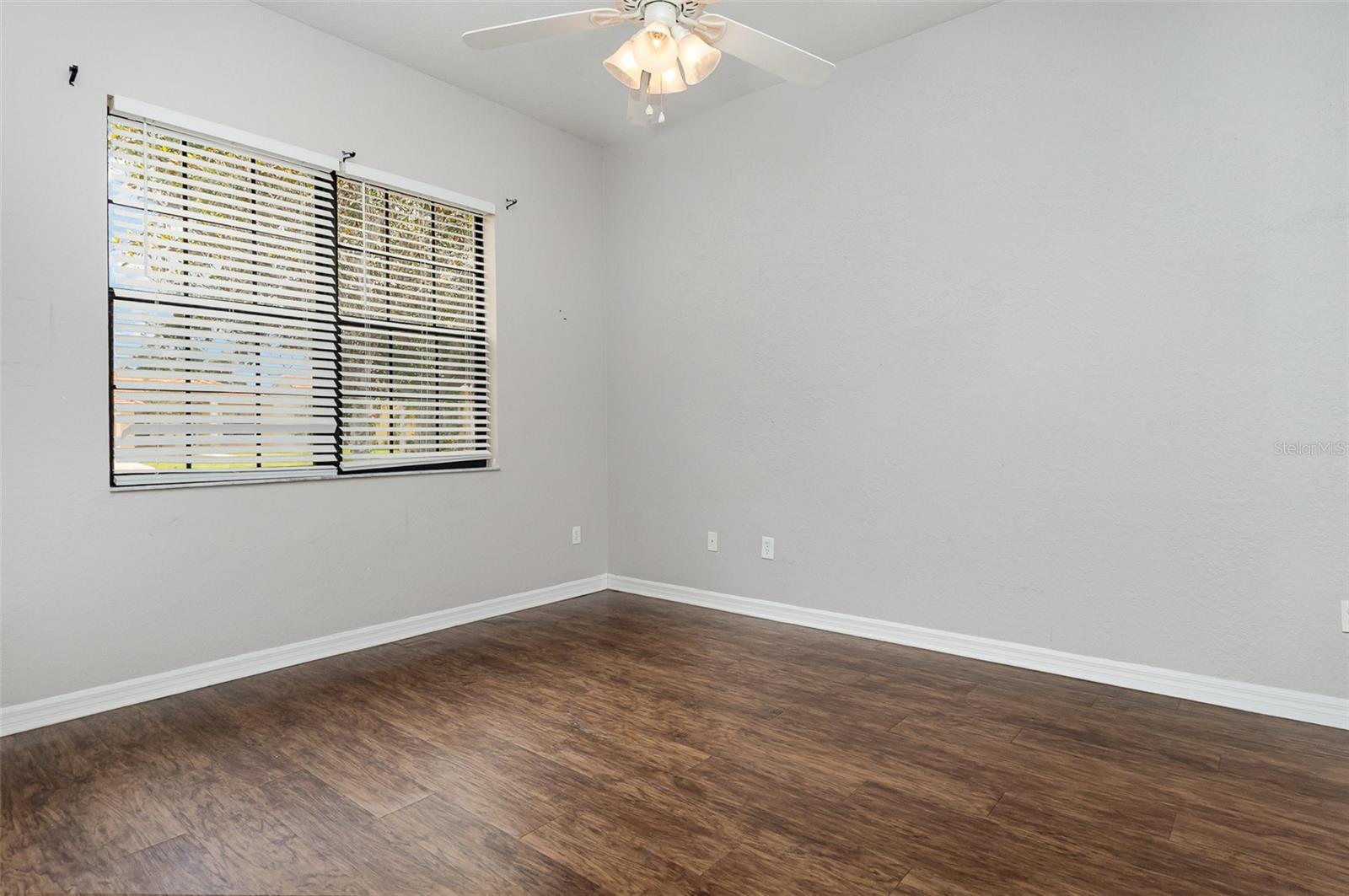 Image 10 of 18 For 417 Caraway Drive
