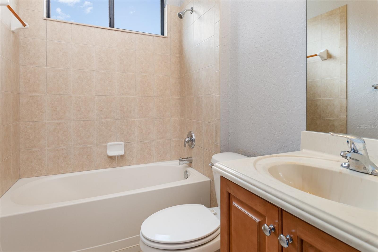 Image 14 of 18 For 417 Caraway Drive