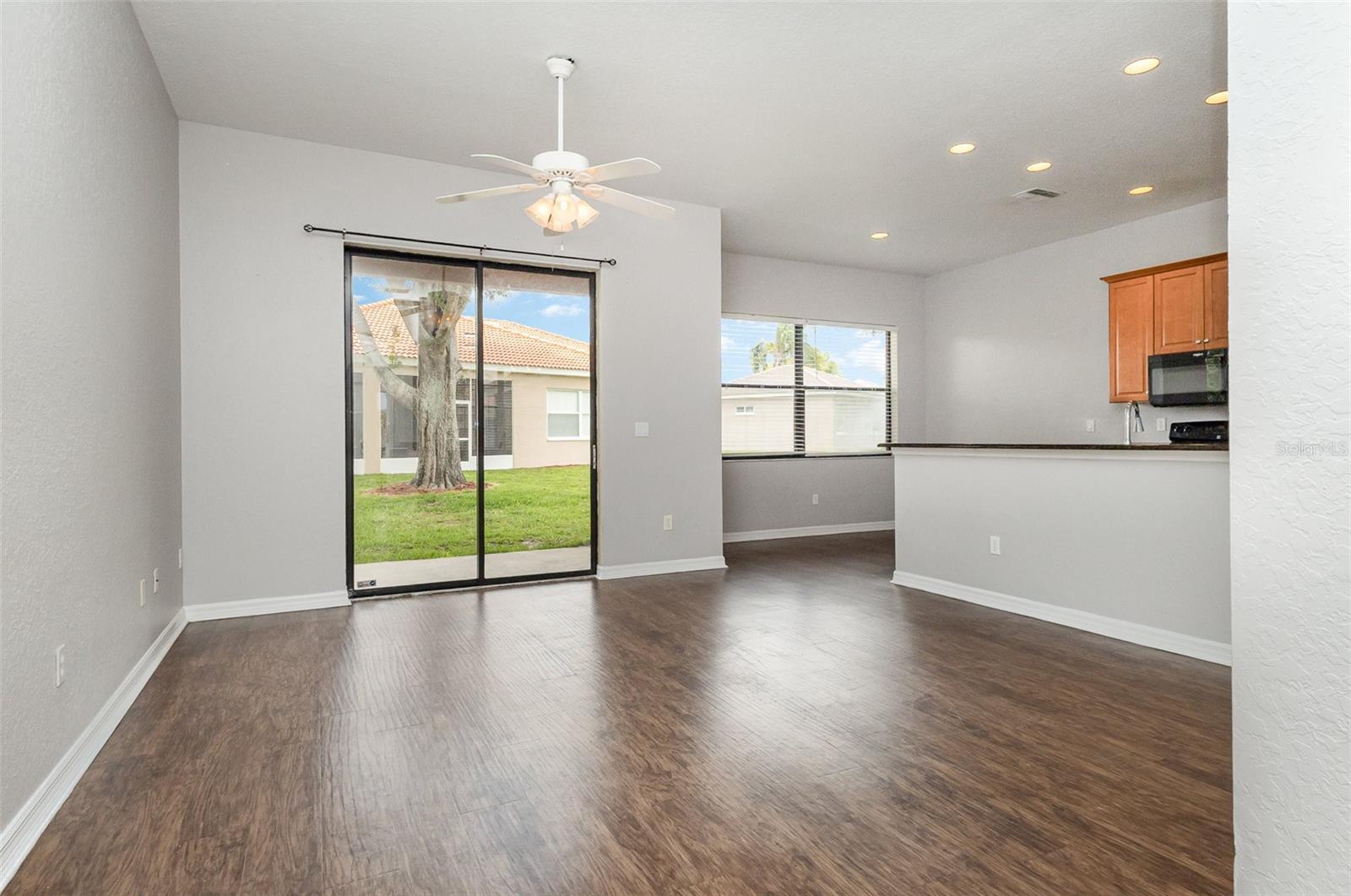 Image 3 of 18 For 417 Caraway Drive