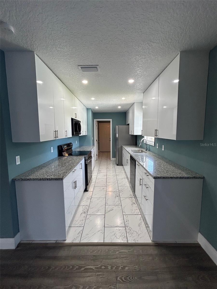 Image 4 of 22 For 512 Providence Boulevard