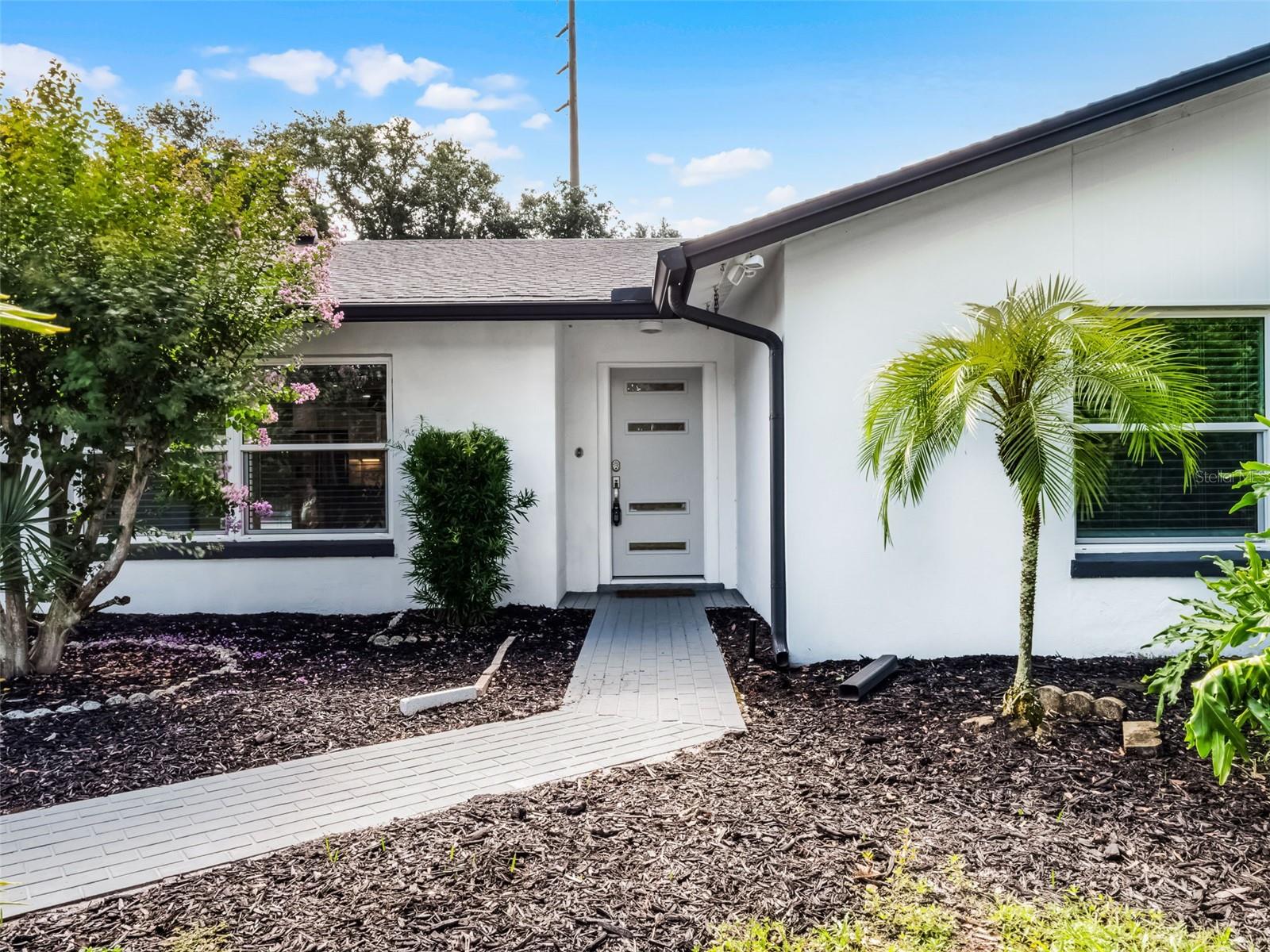 Image 14 of 50 For 8908 Turnberry Court