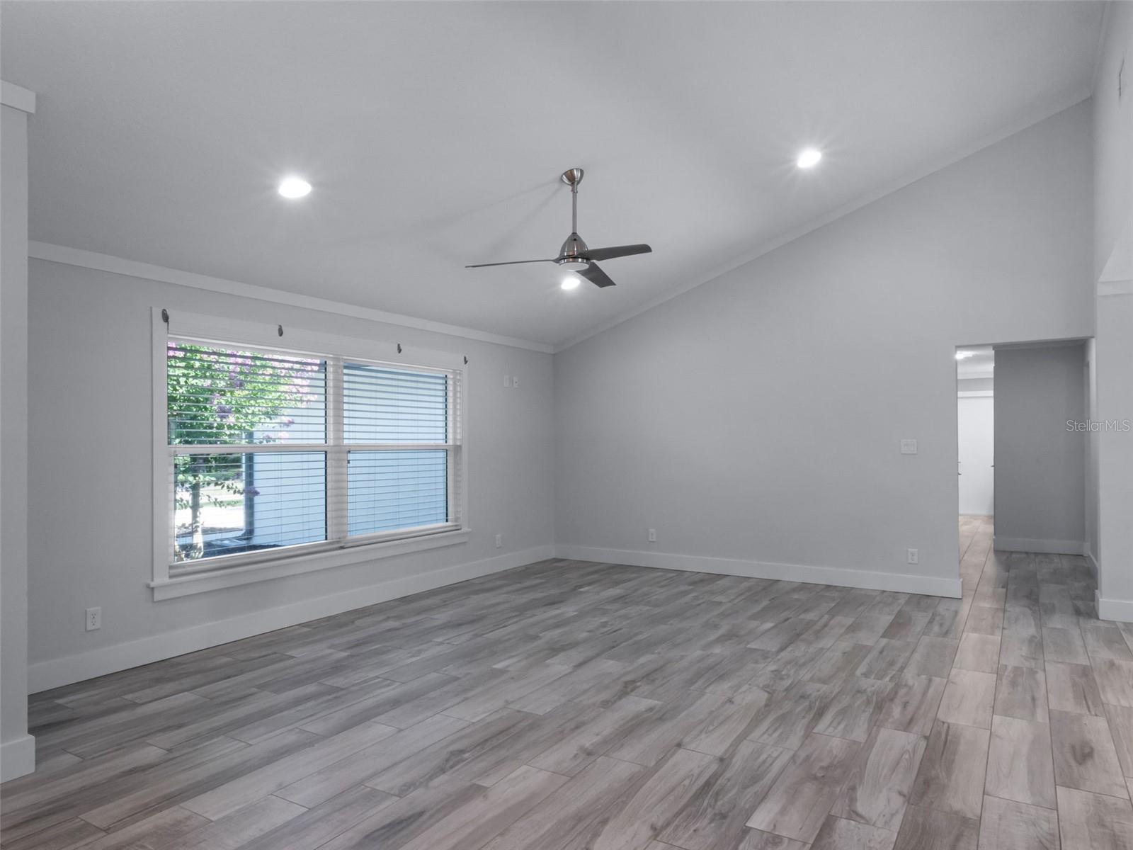 Image 17 of 50 For 8908 Turnberry Court
